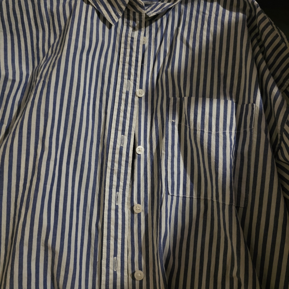 Madewell Blue and White Striped Button-Down Shirt - Picture 8 of 10